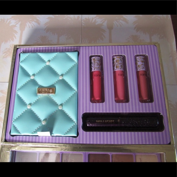 SHOP CLOSED. Sorry :/ Tarte Away Oui Go Collectors Set+Portable Palette - Picture 3 of 3